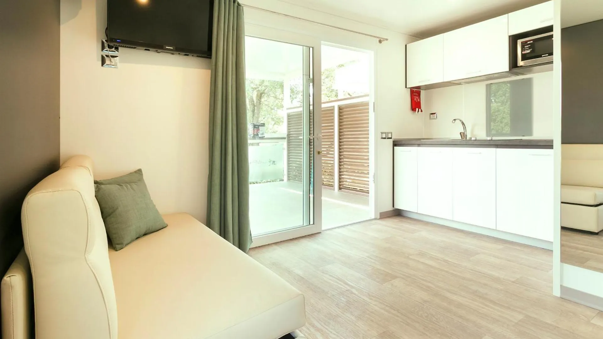 Mobile Homes - Fkk Nudist Camping Solaris Tar-Vabriga Croatia