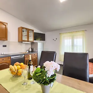 Ines Apartment